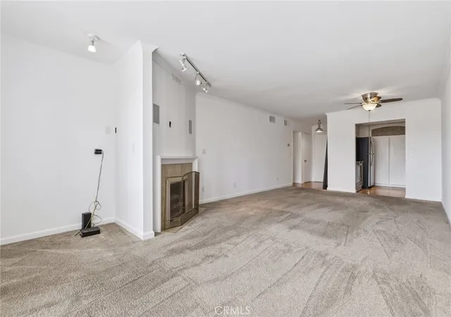 Listing Photo 4 - Condo for sale in building located at 12720 Burbank Blvd, Los Angeles, CA 91607 - Unit #205
