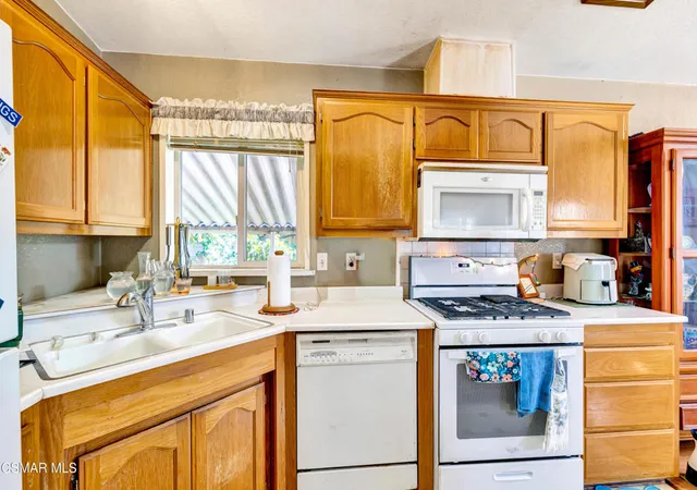 Photo 3 of Manufactured home for sale at 11401 Topanga Canyon Blvd #98, Chatsworth, CA 91311 | MLS# 226004134 | Listing updated on 2026-09-17