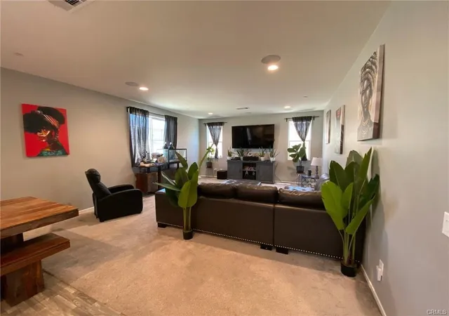 Photo 4 of Single family home for sale at 6131 W J9, Lancaster, CA 93536 | MLS# DW26189871 | Listing updated on 2026-09-09