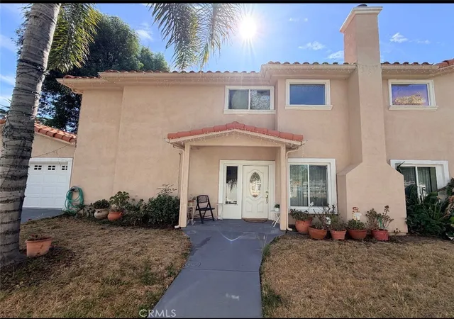 Photo 2 of Single family home for sale at 6816 Geyser Ave, Reseda, CA 91335 | MLS# DW26188761 | Listing updated on 2026-09-13