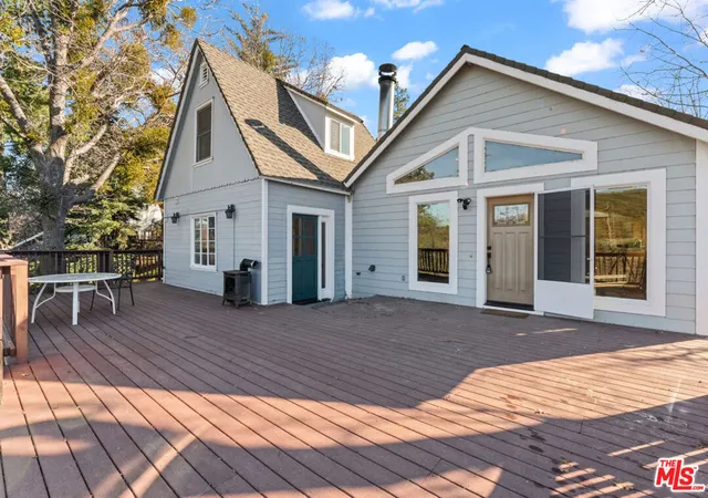 Photo 3 of Single family home for sale at 595 Elder Dr, Cedar Glen, CA 92321 | MLS# 26913023 | Listing updated on 2026-09-13