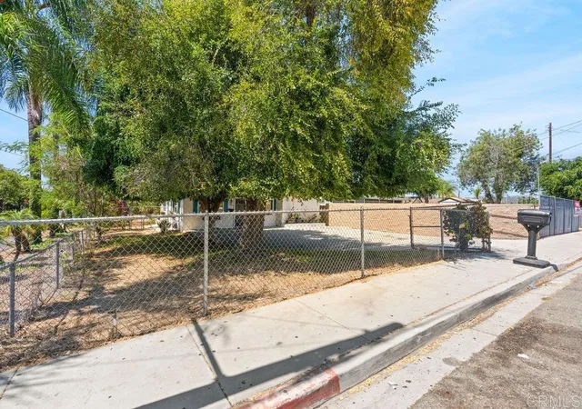 Photo 3 of Single family home for sale at 1061 Old Stage Rd, Fallbrook, CA 92028 | MLS# NDP2608161 | Listing updated on 2026-09-13