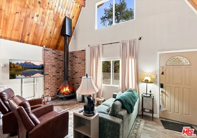 Photo 2 of Single family home for sale at 550 Pine Ln, Sugarloaf, CA 92386 | MLS# 26913949 | Listing updated on 2026-10-10