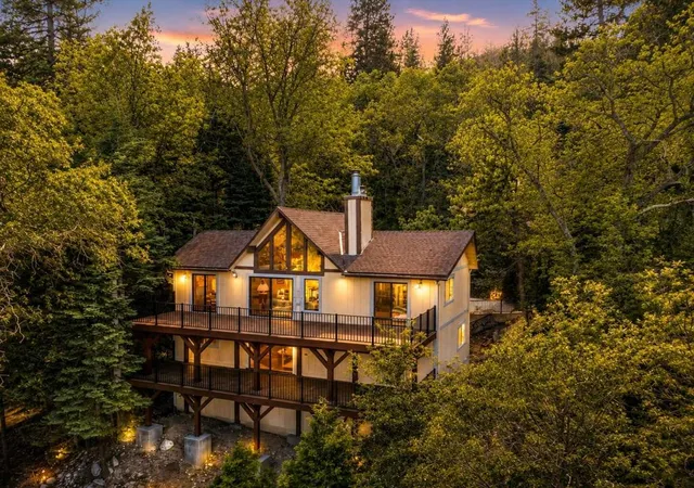 Photo 2 of Single family home for sale at 214 S Fairway Dr, Lake Arrowhead, CA 92352 | MLS# 219151991DA | Listing updated on 2026-09-02