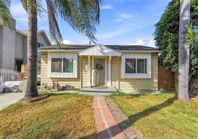Photo 1 of Sale Pending at 3853 Josephine, Lynwood, CA 90262 | MLS# SR26190022 | Listing updated on 2026-10-01