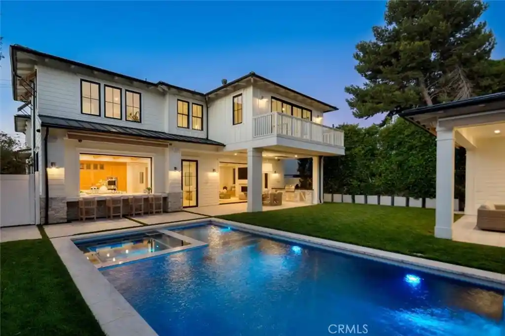 Photo 1 of Mansion for sale at 1002 10th, Manhattan Beach, CA 90266 | MLS# SB26190065 | Listing updated on 2026-10-30