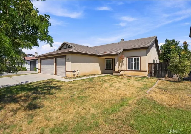Photo 2 of Sale Pending at 4330 Amber Ridge, Hemet, CA 92545 | MLS# SW26063854 | Listing updated on 2026-09-21