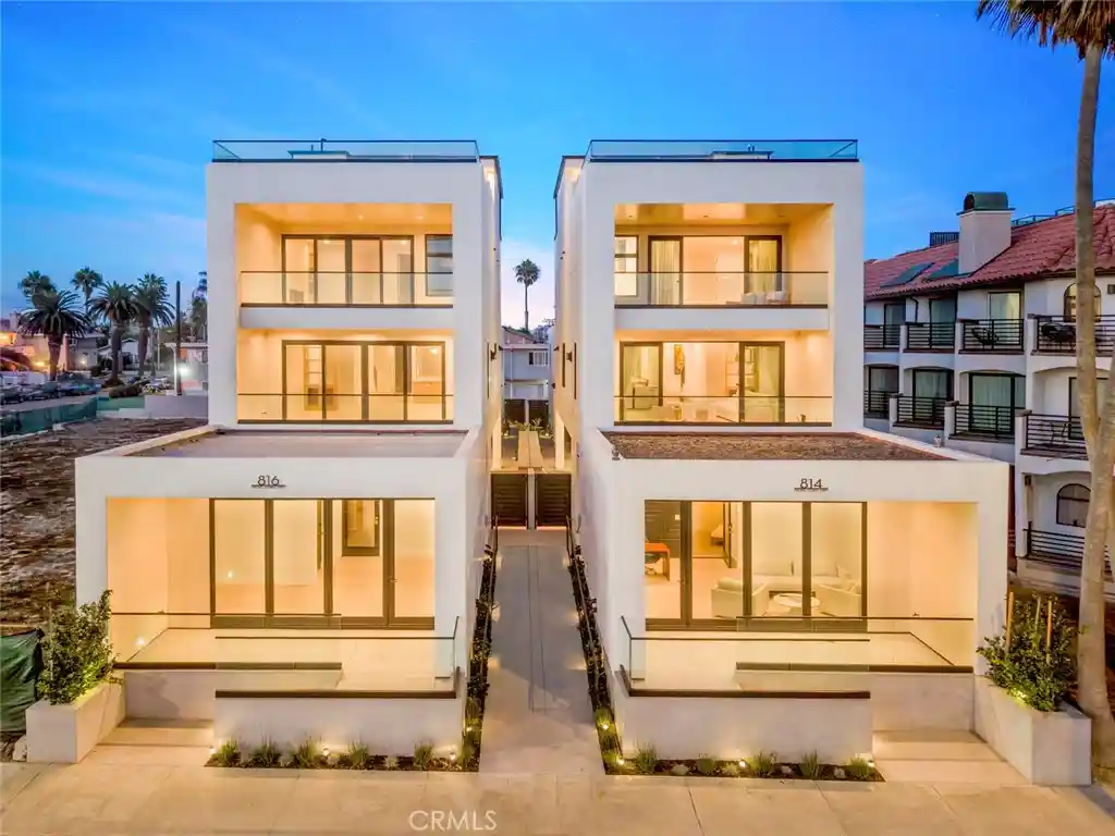 Single family home for sale at 816 Pacific Coast Hwy, Huntington Beach, CA 92648 | MLS# OC26189191
