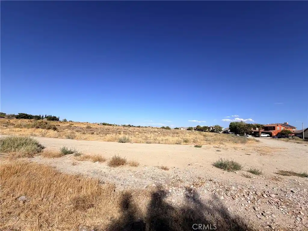Photo 1 of Land for sale at 40 Ste Vic Ave J8, Lancaster, CA 93535 | MLS# SR26190192 | Listing updated on 2026-08-31