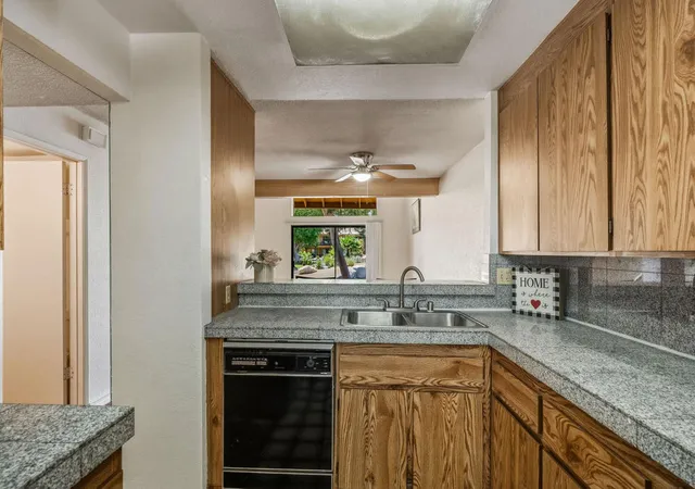 Listing Photo 4 - Condo for sale in building located at 48255 Monroe St, Indio, CA 92201 - Unit #2
