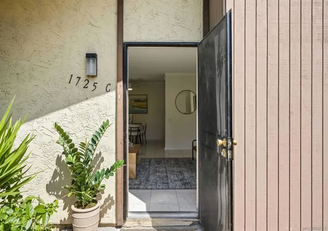 Photo 17 of Sale Pending at 1725 Regency Way #C, Chula Vista, CA 91911 | MLS# 260021279SD | Listing updated on 2026-10-09