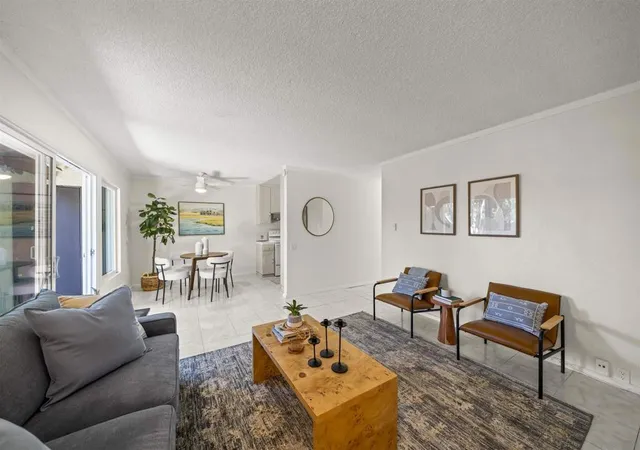 Listing Photo 5 - Condo for sale in building located at 1725 Regency Wy, Chula Vista, CA 91911 - Unit #C