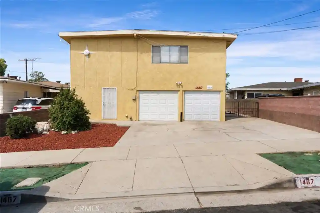 Photo 1 of Multi family home for sale at 1467 W I St, Wilmington, CA 90744 | MLS# SB26189187 | Listing updated on 2026-10-17
