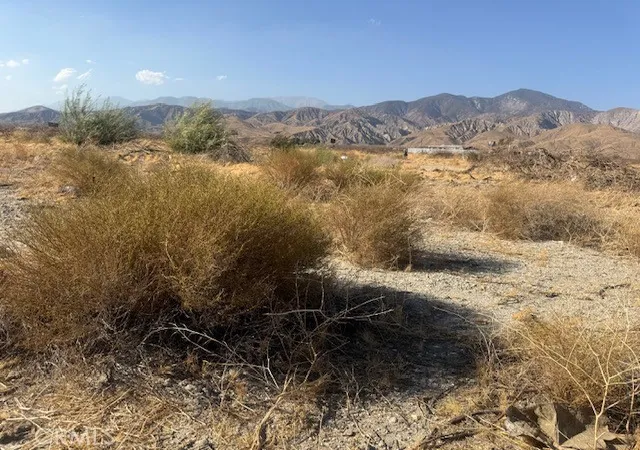Photo 2 of Sale Pending at 1 Heather, Cabazon, CA 92230 | MLS# HD26190343 | Listing updated on 2026-09-17