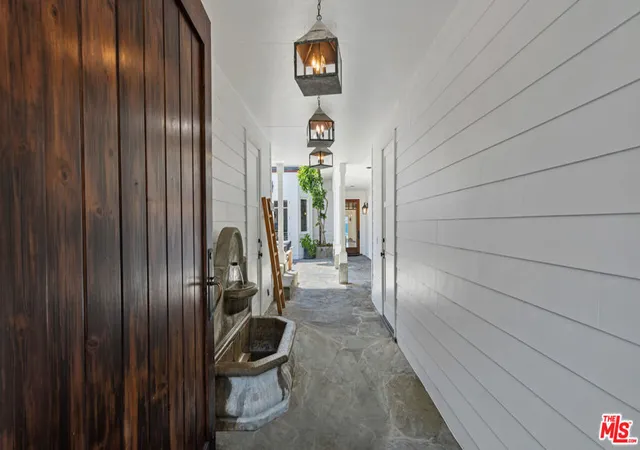 Photo 4 of Single family home for sale at 30718 Pacific Coast Hwy, Malibu, CA 90265 | MLS# 26917823 | Listing updated on 2026-09-22