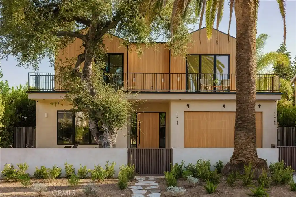 Single family home for sale at 11746 La Maida St, Valley Village, CA 91607 | MLS# SR26185623