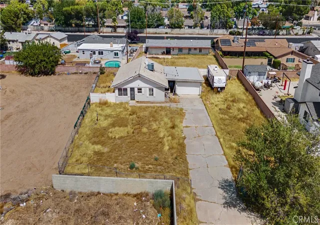 Photo 4 of Single family home for sale at 1047 E Lingard St, Lancaster, CA 93535 | MLS# SR26190416 | Listing updated on 2026-09-01