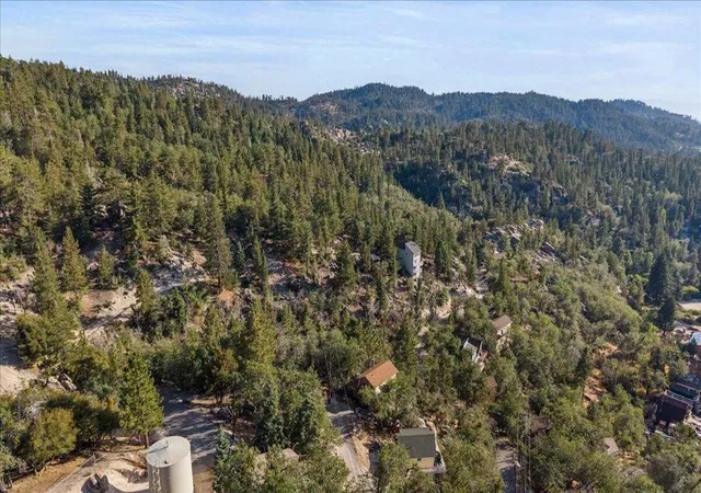 Photo 3 of Single family home for sale at 2190 Tank Rd, Running Springs, CA 92382 | MLS# 219152026PS | Listing updated on 2026-09-24