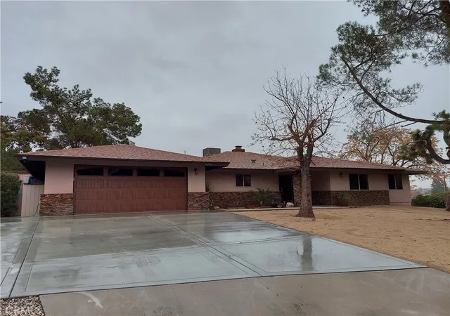 Photo 1 of Single family home for sale at 54950 Camino Del Cielo Ct, Yucca Valley, CA 92284 | MLS# JT26190602 | Listing updated on 2026-09-01