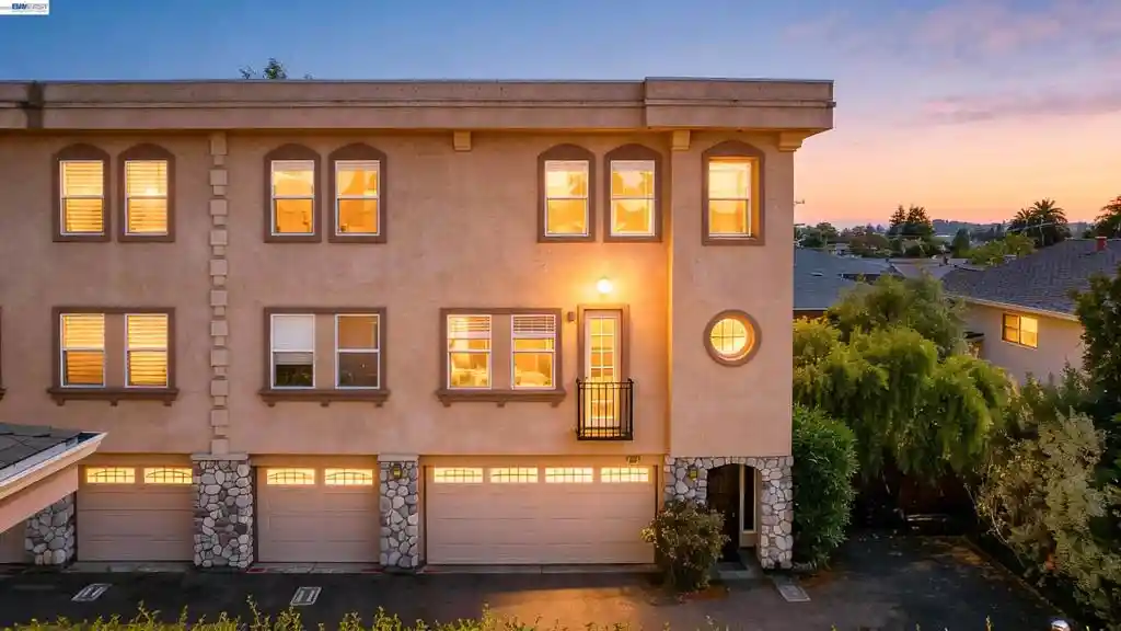 Townhouse for sale at 4101 Toddika Ln, Castro Valley, CA 94546 | MLS# 41146733