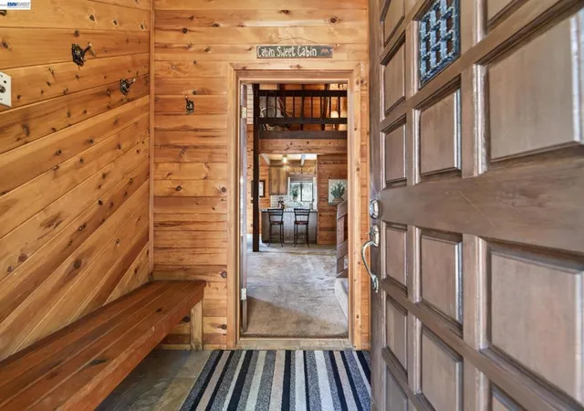 Photo 4 of Single family home for sale at 12057 Bennett Flt Rd, Truckee, CA 96161 | MLS# 41146739 | Listing updated on 2026-09-13