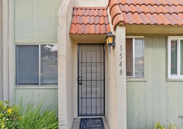Townhouse for sale at 1548 Grandon Ave, San Marcos, CA 92078 | MLS# NDP2608195