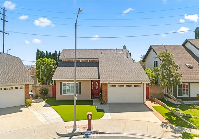 Photo 2 of Single family home for sale at 20604 Lemmer St, Chatsworth, CA 91311 | MLS# BB26190615 | Listing updated on 2026-09-14