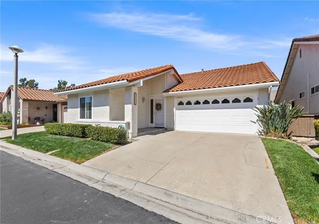 Photo 3 of Single family home for sale at 27863 Espinoza, Mission Viejo, CA 92692 | MLS# OC26187130 | Listing updated on 2026-09-13