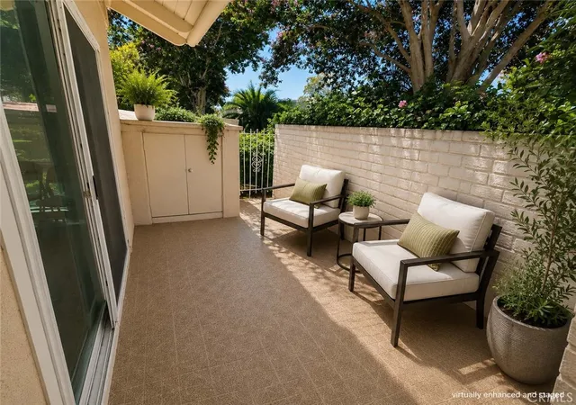 Listing Photo 1 - Condo for sale in building located at 2158 Via Mariposa E, Laguna Woods, CA 92637 - Unit #B