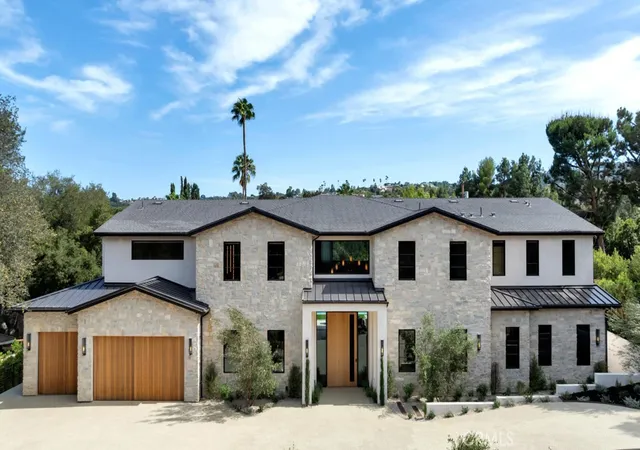 Photo 1 of Mansion for sale at 16708 Huerta, Encino, CA 91436 | MLS# SR26188888 | Listing updated on 2026-10-09
