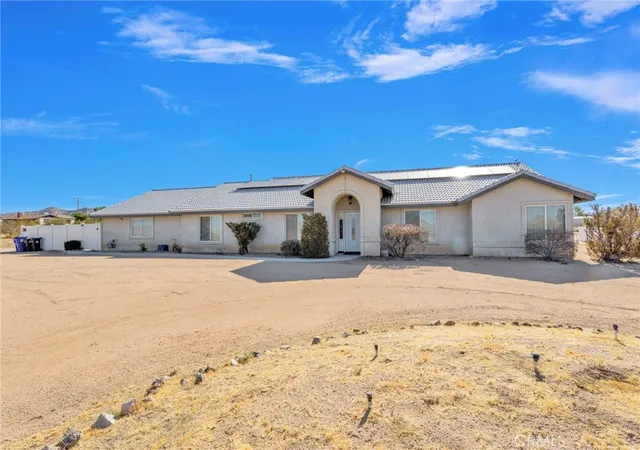 Photo 2 of Single family home for sale at 17389 Central Rd, Apple Valley, CA 92307 | MLS# HD26190150 | Listing updated on 2026-09-13