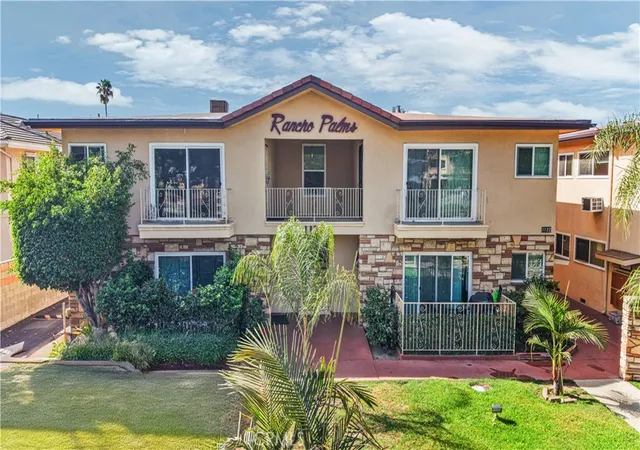 Photo 3 of Condo for sale at 1122 W Huntington Dr #7, Arcadia, CA 91007 | MLS# AR26190402 | Listing updated on 2026-10-08