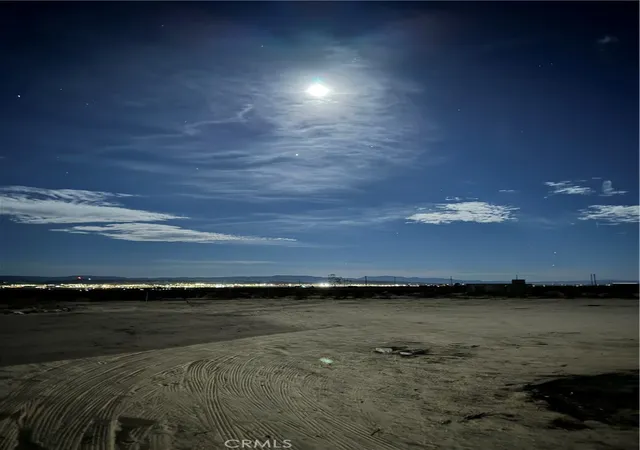 Photo 1 of Land for sale at 0 Mohawk Ave, Mojave, CA 92301 | MLS# CV26190900 | Listing updated on 2026-09-01
