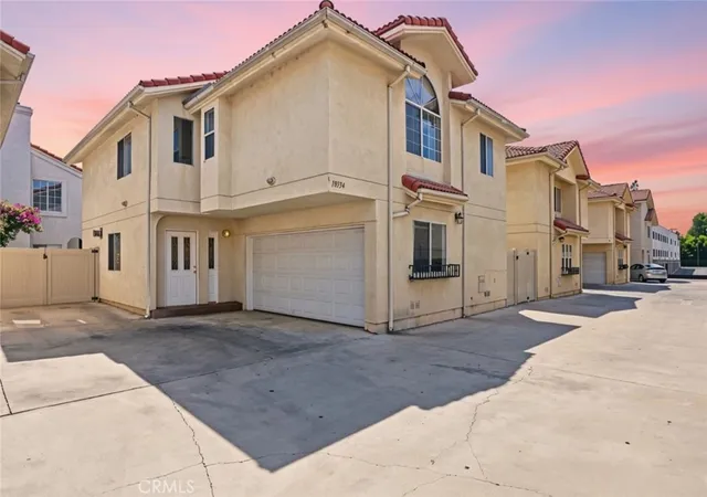 Photo 2 of Sale Pending at 18334 Keswick St, Reseda, CA 91335 | MLS# SR26189052 | Listing updated on 2026-10-09