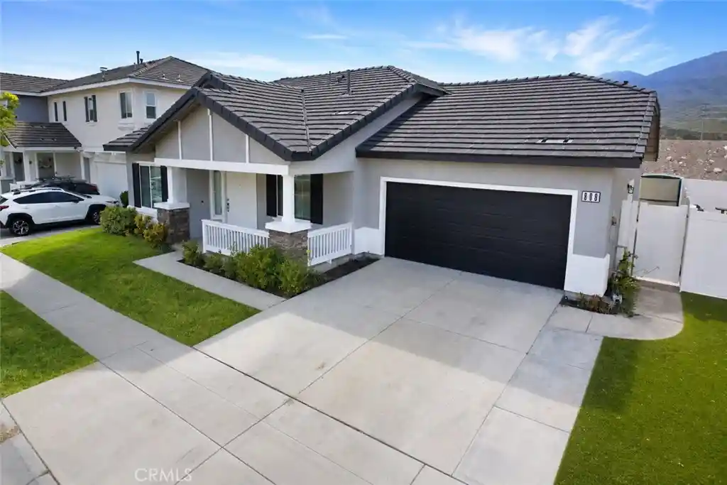 Single family home for sale at 808 Hinckley, Fillmore, CA 93015 | MLS# CV26190772