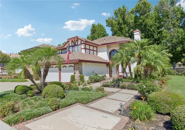 Photo 2 of Single family home for sale at 4914 Calle El Toro, La Verne, CA 91750 | MLS# CV26190868 | Listing updated on 2026-10-05