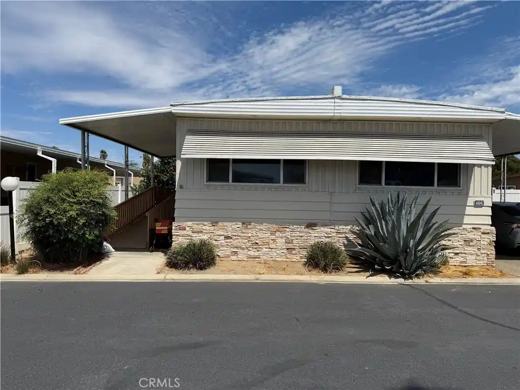 Manufactured home for sale at 3825 Crestmore #406, Jurupa Valley, CA 92509 | MLS# SW26190167