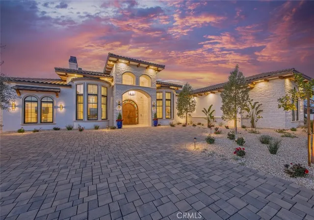 Photo 2 of Single family home for sale at 277 Crestview Ave, Camarillo, CA 93010 | MLS# SR26187108 | Listing updated on 2026-10-28