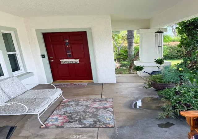 Photo 4 of Single family home for sale at 4574 Central Ave, Riverside, CA 92506 | MLS# CV26189728 | Listing updated on 2026-09-13