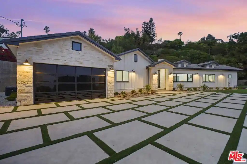 Photo 1 of Single family home for sale at 23813 Harbor Vista Dr, Malibu, CA 90265 | MLS# 26893439 | Listing updated on 2026-10-20