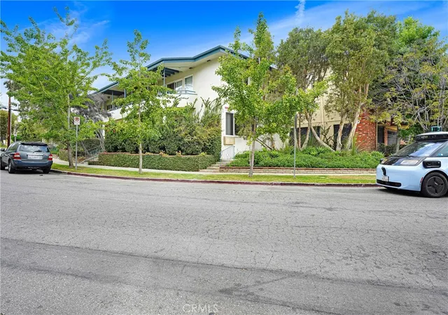 Photo 2 of Sale Pending at 1975 S Beverly Glen, Los Angeles, CA 90025 | MLS# PW26190137 | Listing updated on 2026-10-05