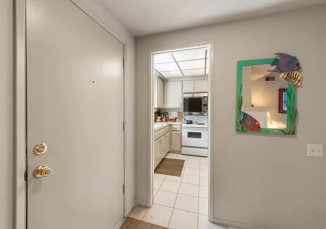 Photo 3 of Condo for sale at 2367 Miramonte Cir W #C, Palm Springs, CA 92264 | MLS# 219152092PS | Listing updated on 2026-10-01