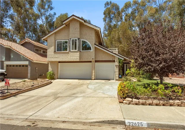 Photo 2 of Single family home for sale at 22625 Wood Shadow, Lake Forest, CA 92630 | MLS# OC26191405 | Listing updated on 2026-10-11