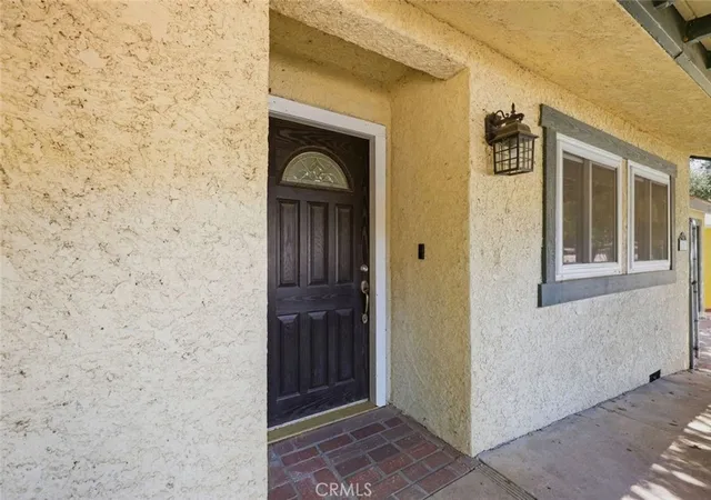 Photo 3 of Single family home for sale at 826 Katherine Rd, Simi Valley, CA 93063 | MLS# DW26190597 | Listing updated on 2026-10-04