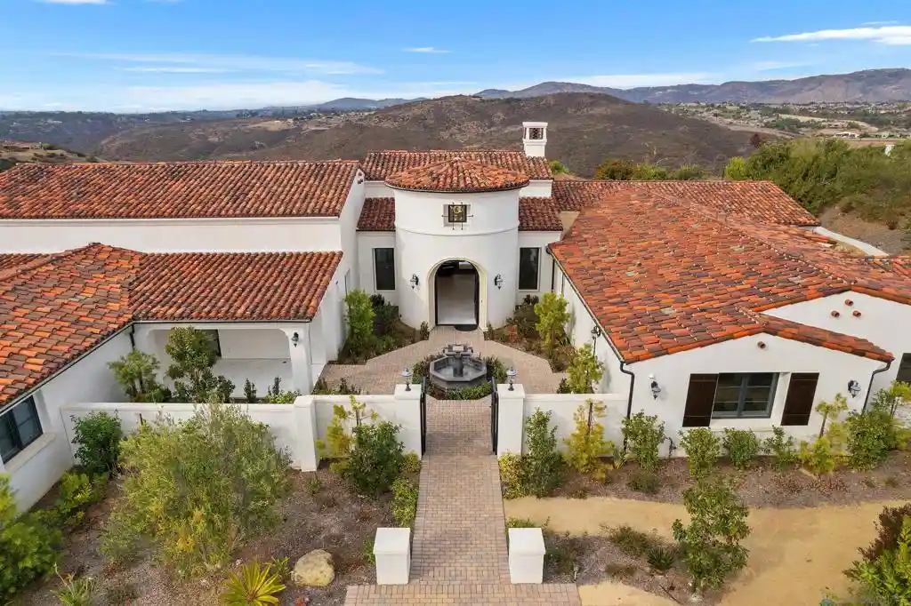 Photo 1 of Mansion for sale at 8128 Run Of The Knls, San Diego, CA 92127 | MLS# 260021375SD | Listing updated on 2026-10-13