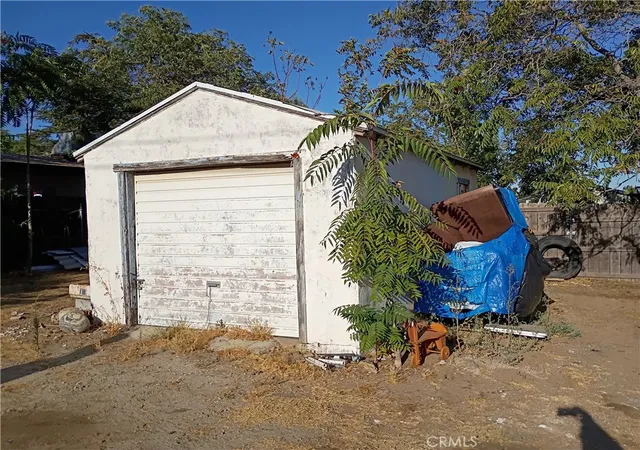 Photo 2 of Single family home for sale at 621 E Theodore, Banning, CA 92220 | MLS# IG26190777 | Listing updated on 2026-10-09