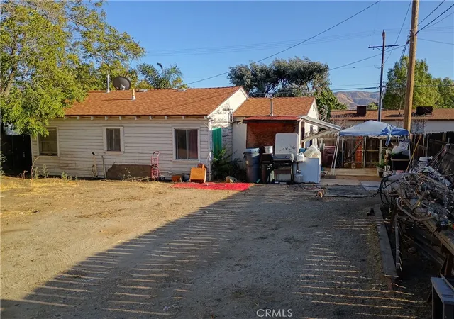 Photo 3 of Single family home for sale at 621 E Theodore, Banning, CA 92220 | MLS# IG26190777 | Listing updated on 2026-10-09