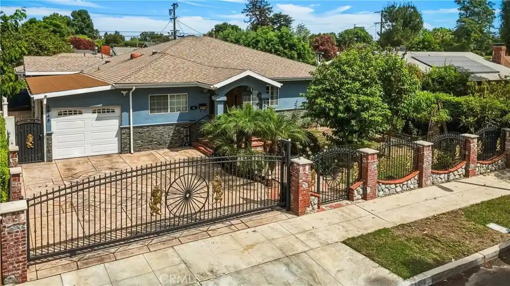 Photo 1 of Single family home for sale at 6846 Jellico Ave, Van Nuys, CA 91406 | MLS# SR26191255 | Listing updated on 2026-10-13