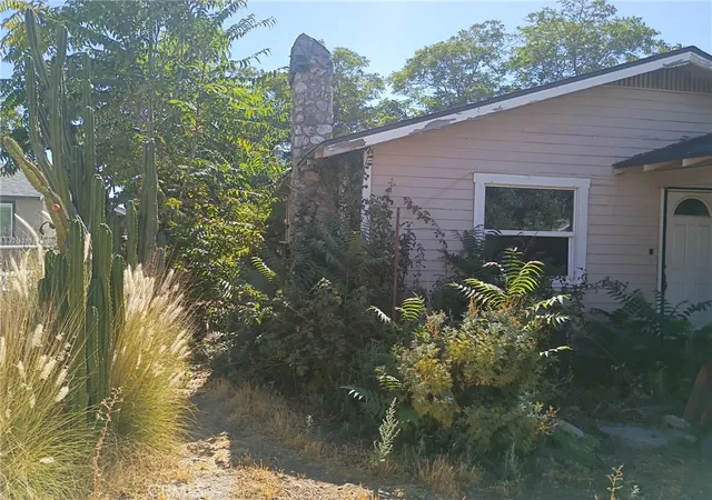 Photo 2 of Single family home for sale at 480 Martin, Banning, CA 92220 | MLS# IG26190807 | Listing updated on 2026-09-15
