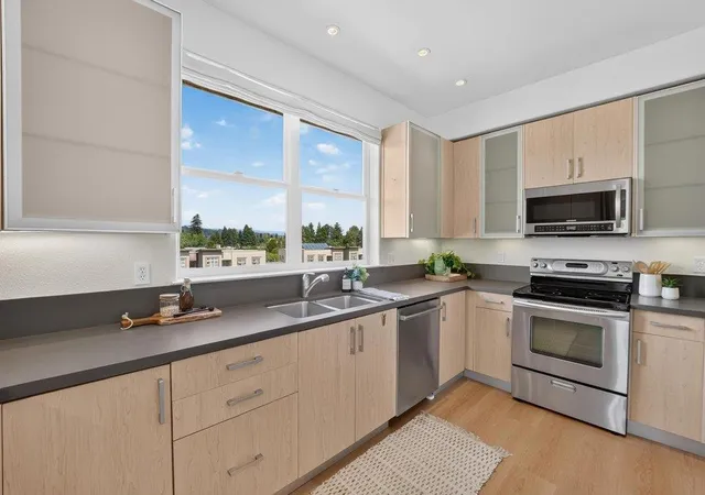 Photo 3 of Condo for sale at 2030 N Pacific Ave #440, Santa Cruz, CA 95060 | MLS# ML82059731 | Listing updated on 2026-09-19